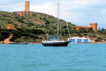 Isla-del-baron-Mar-Menor-amarre-barcos