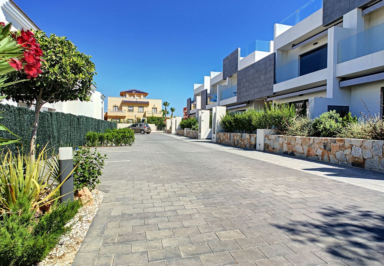 Ferienwohnung in Torrevieja - Balcon de la Laguna 12