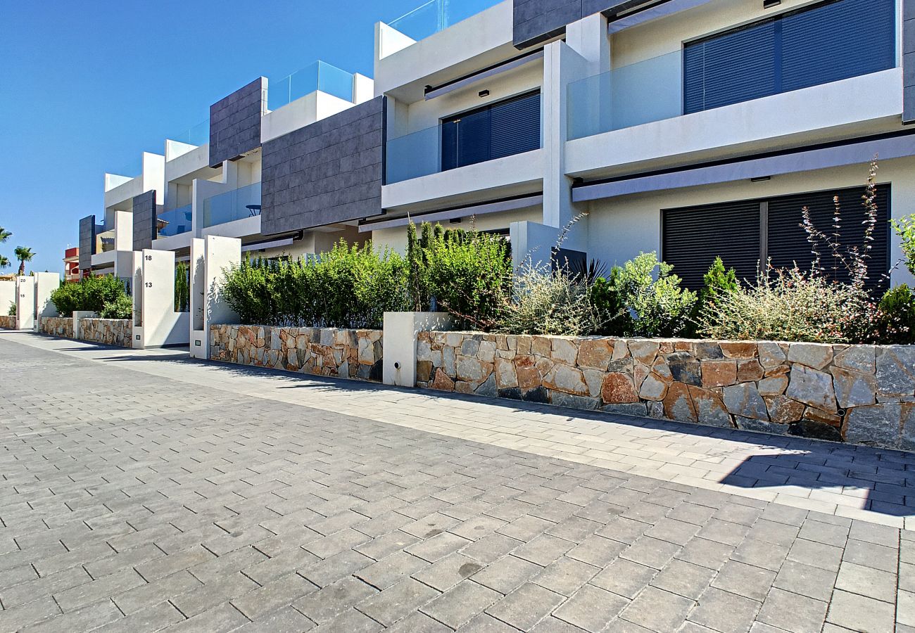Ferienwohnung in Torrevieja - Balcon de la Laguna 12