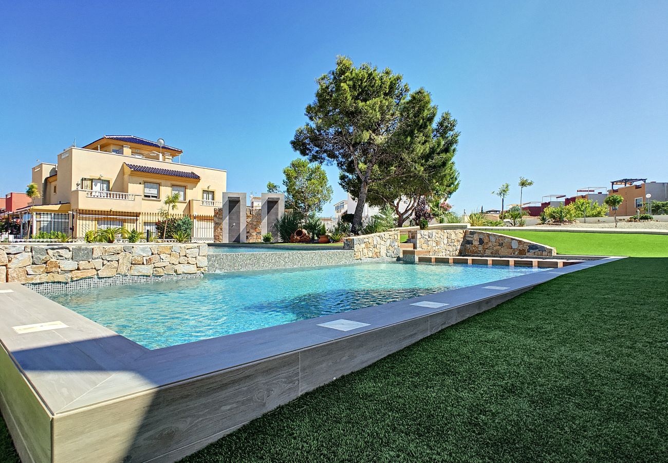 Ferienwohnung in Torrevieja - Balcon de la Laguna 12