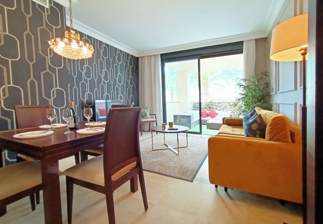 Ferienwohnung in Roda - Roda Golf Apartment Dubai - 9809