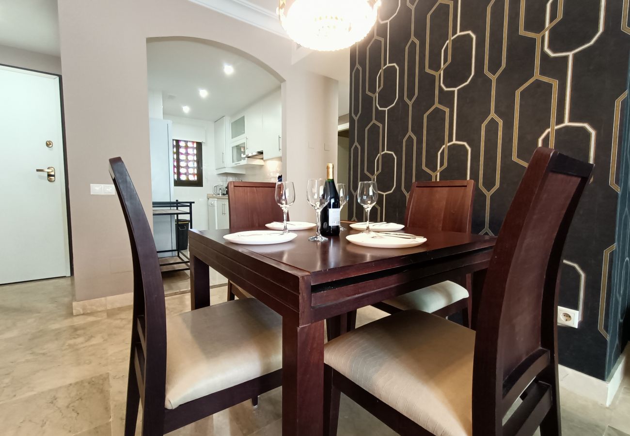 Ferienwohnung in Roda - Roda Golf Apartment Dubai - 9809