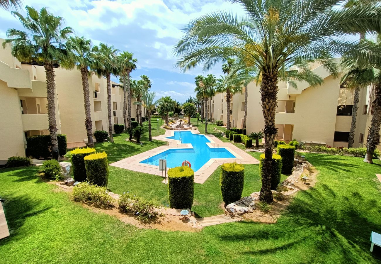 Ferienwohnung in Roda - Roda Golf Apartment Dubai - 9809