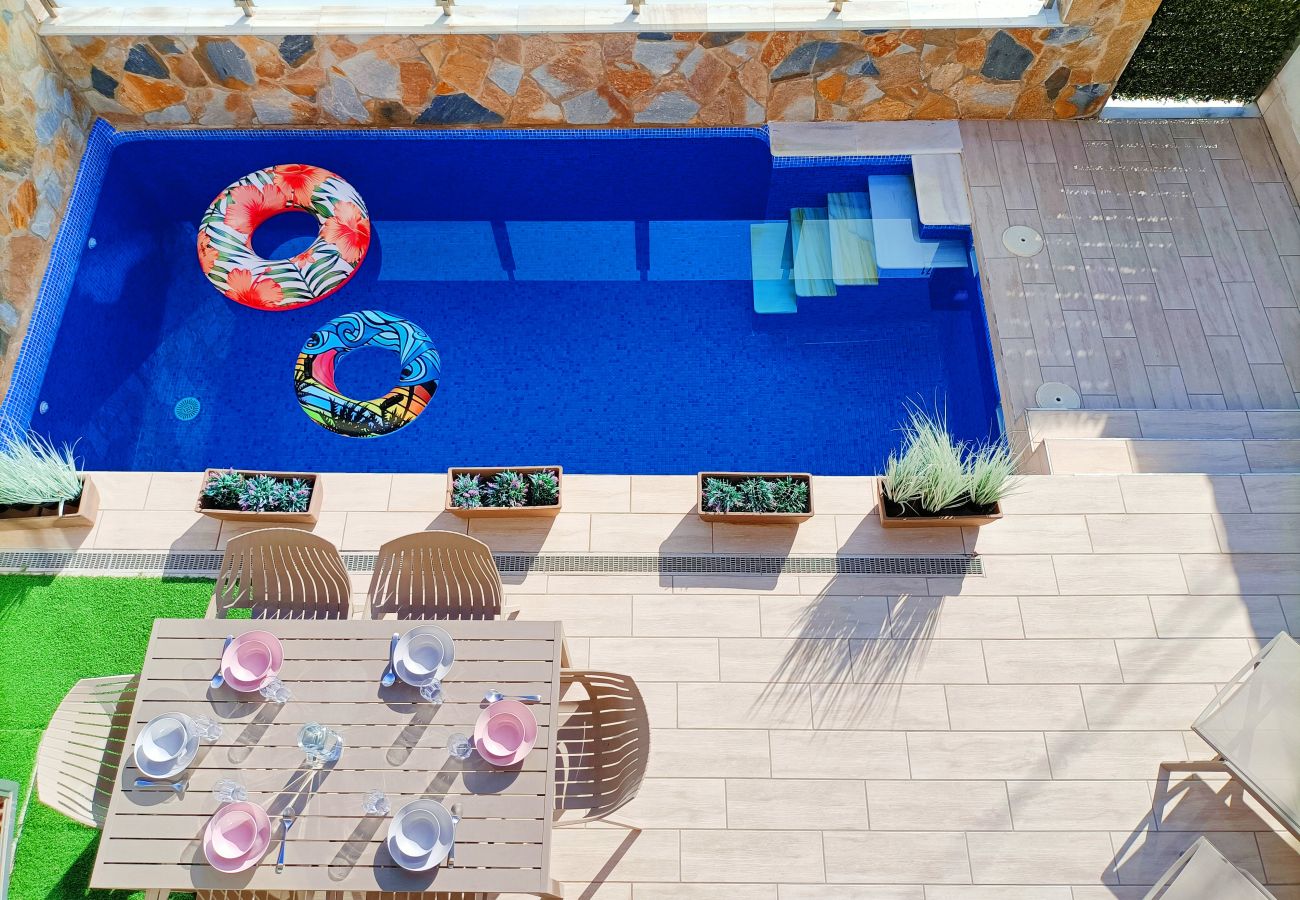 Moderne Villa mit privatem Pool in Los Alcázares, nahe dem Mar Menor