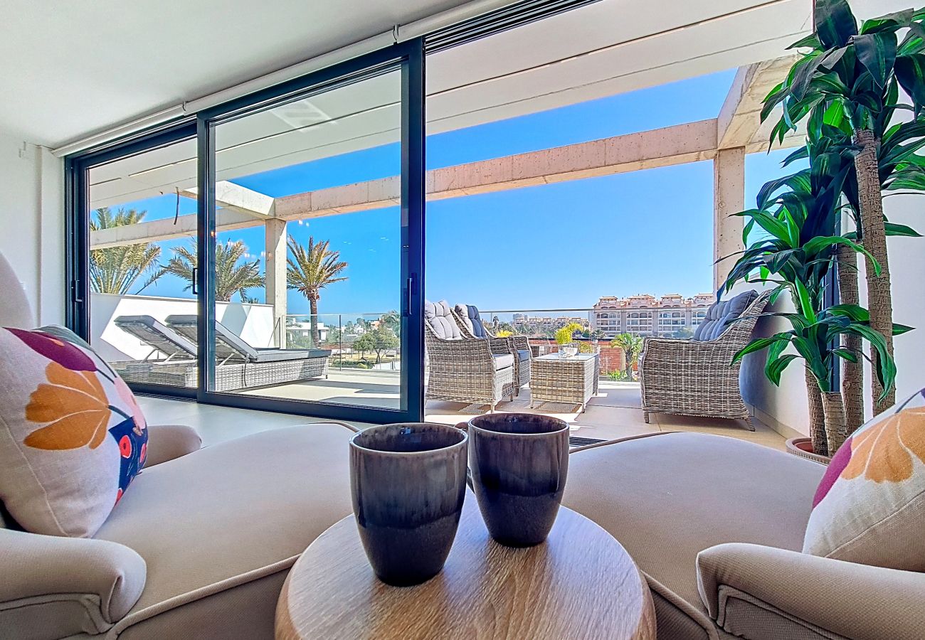 Ferienwohnung in Mar de Cristal - Oasis Beach Apartment - 9010