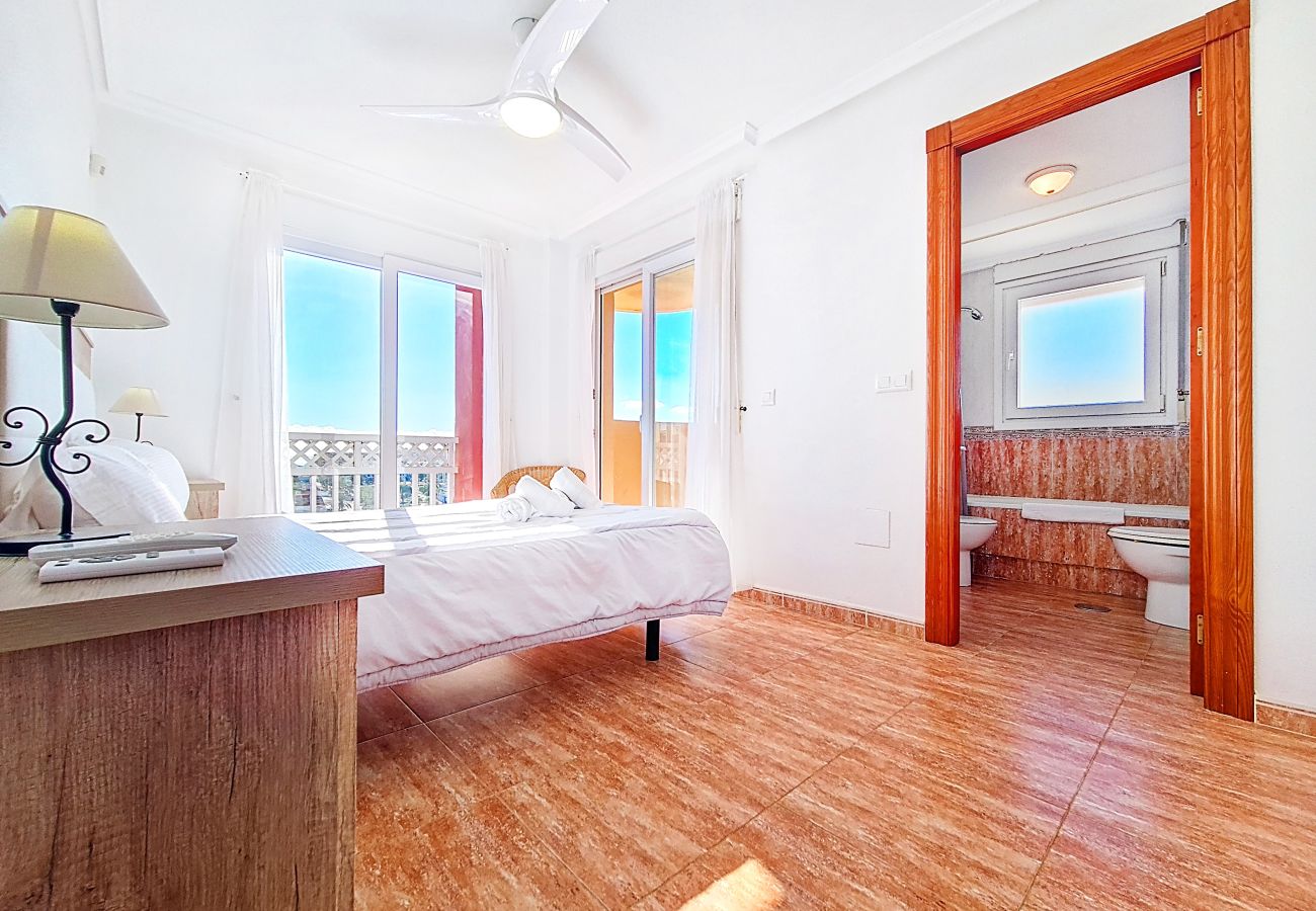 Apartamento en La Manga del Mar Menor - Los Miradores del Puerto - 3207