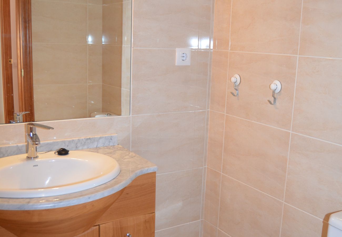 Gran baño moderno - Resort Choice