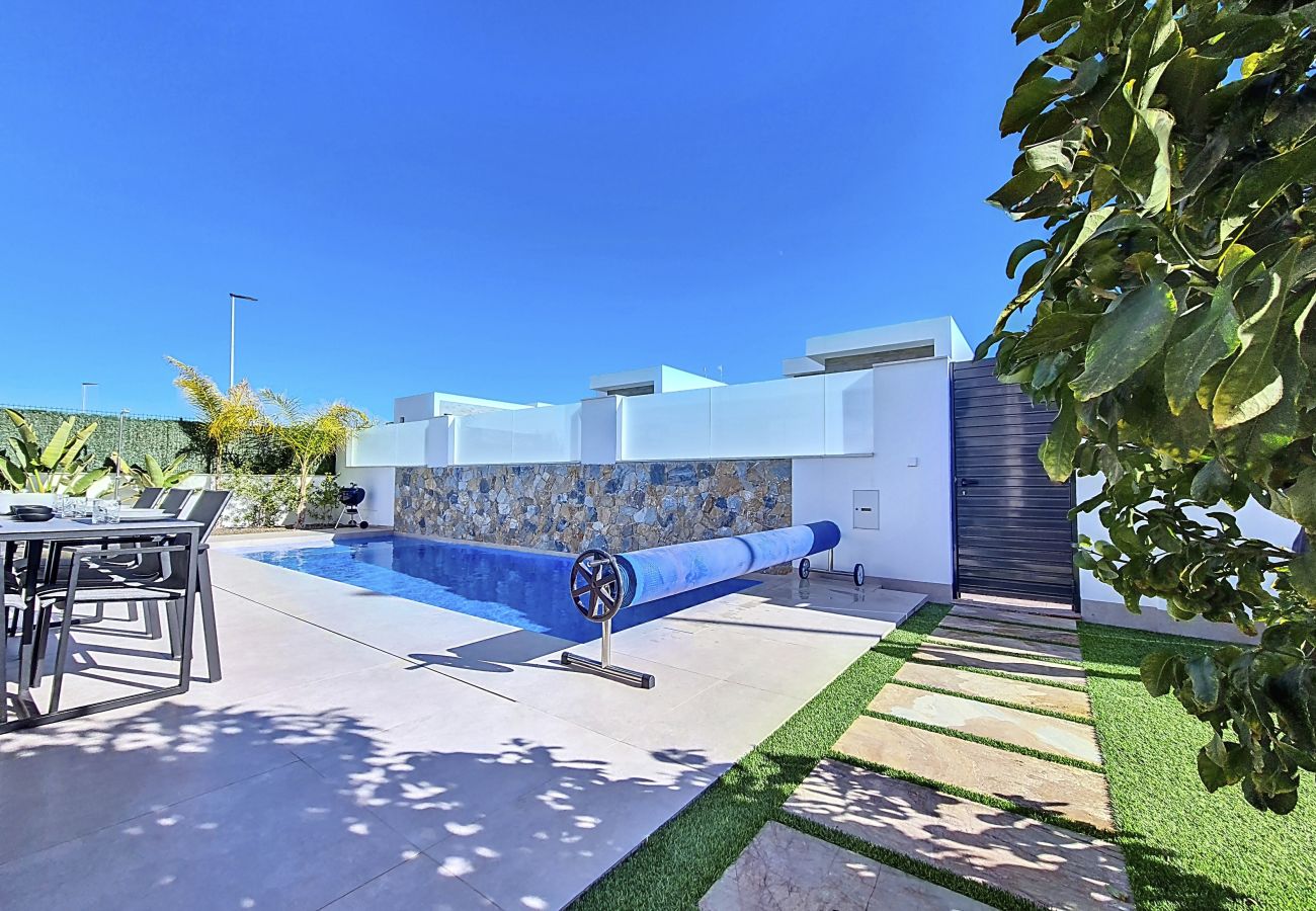 Villa en Santiago de la Ribera - Villas Alejandra - 8309