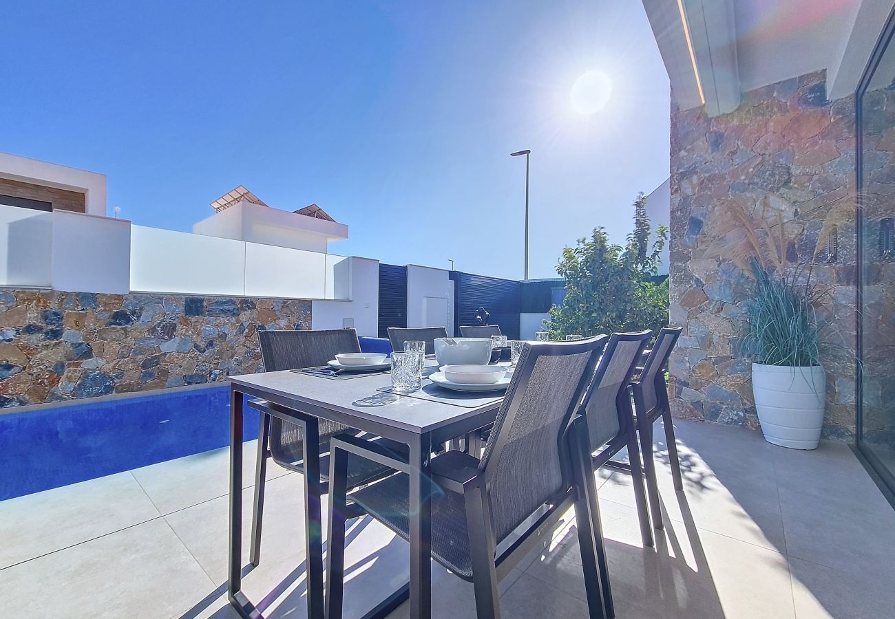Villa en Santiago de la Ribera - Villas Alejandra - 8309