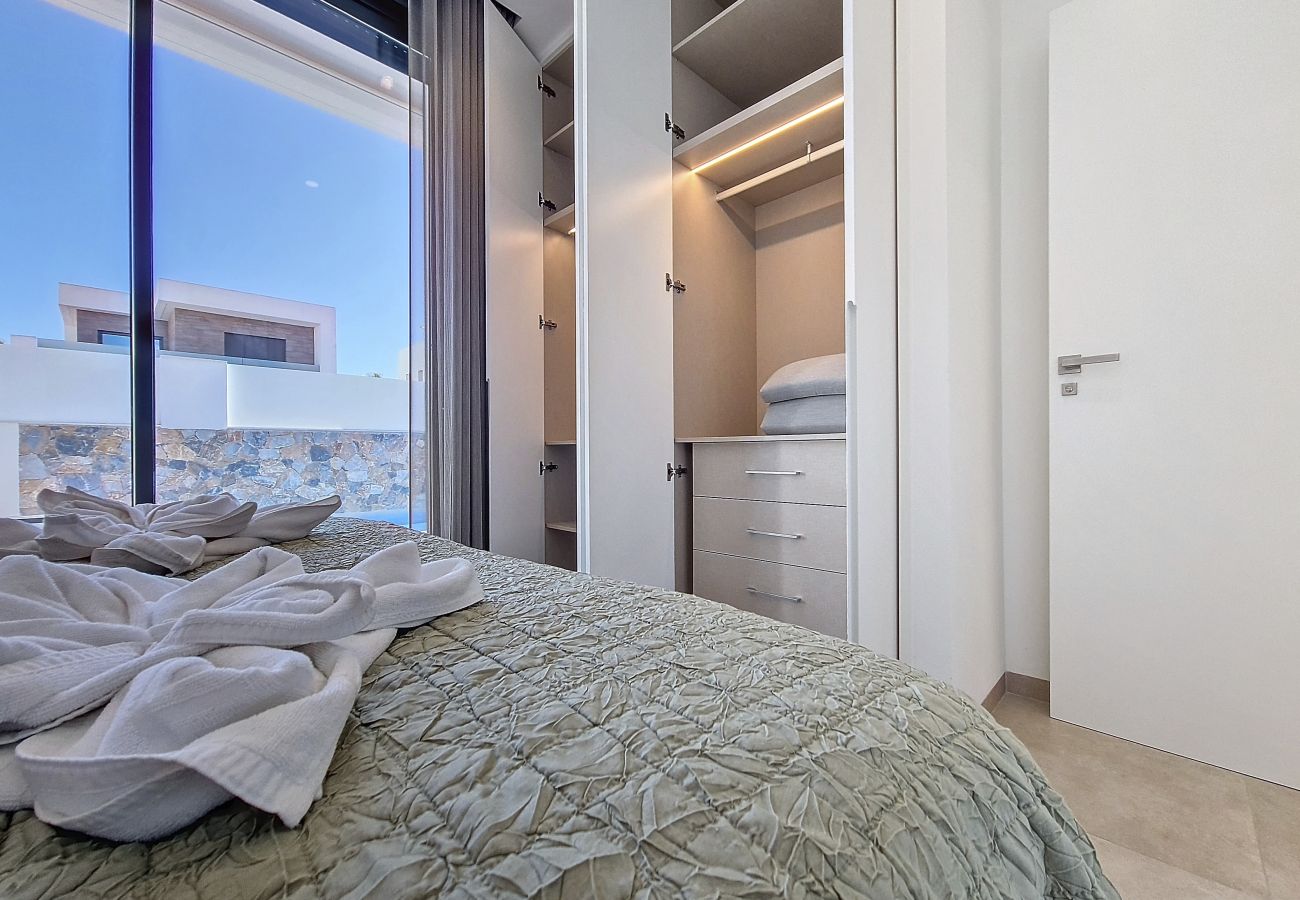 Villa en Santiago de la Ribera - Villas Alejandra - 8309