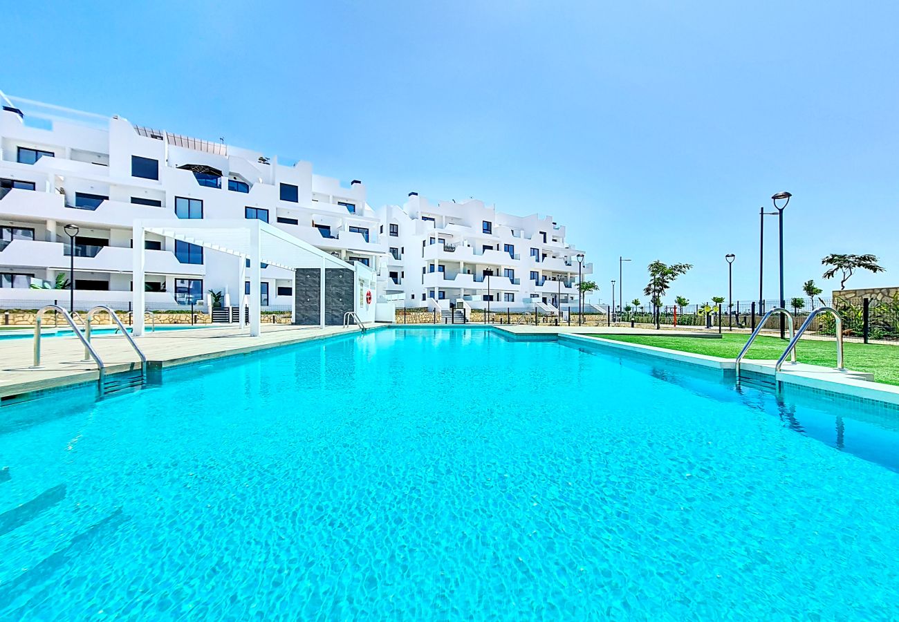 Appartement Santa Rosalia Sunset avec balcon et vue sur la piscine