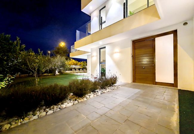 Villa in El Carmoli - Casa Blanca - 3710 Villa in El Carmoli - Casa Blanca - 3710