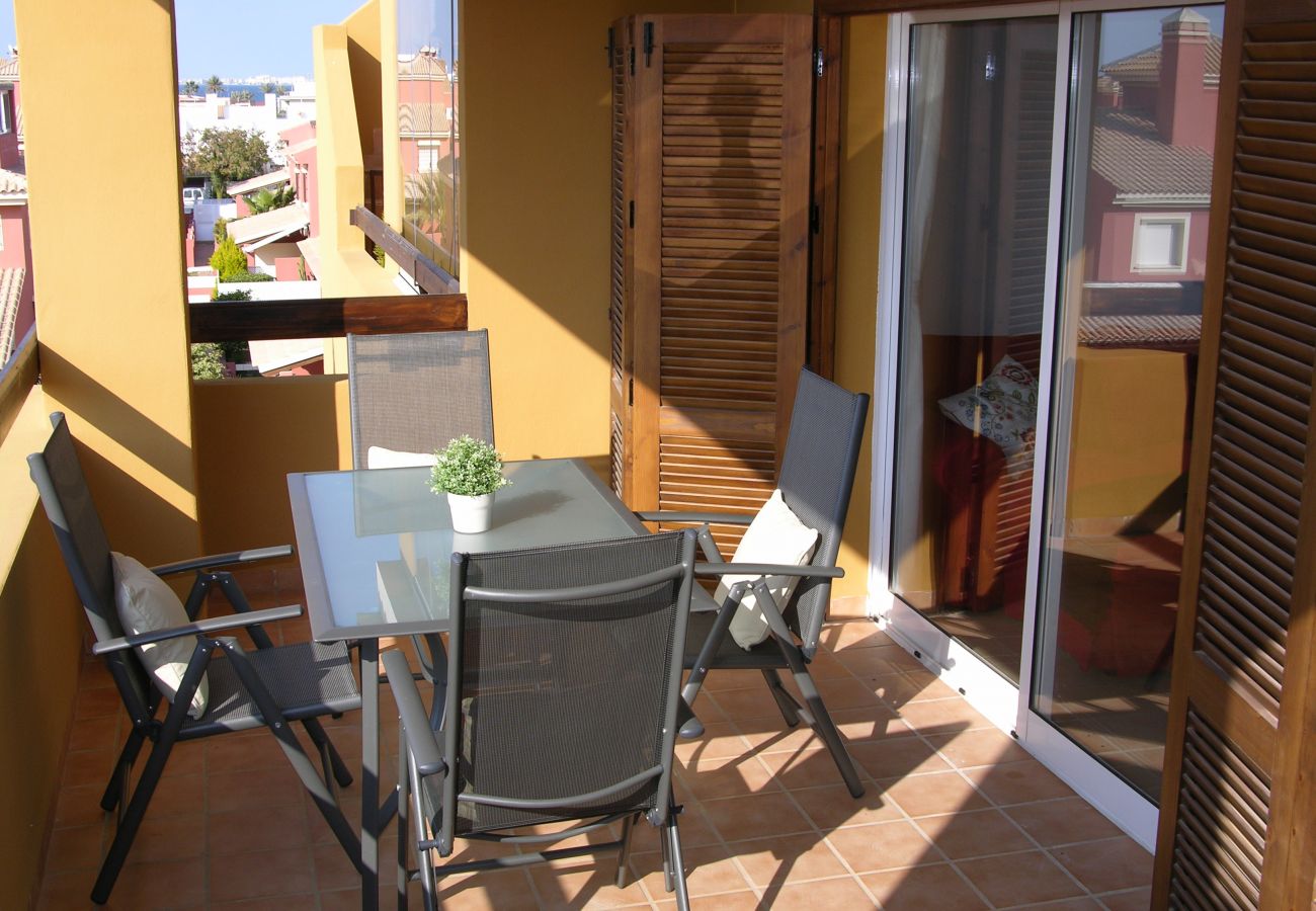Apartamento em Mar de Cristal - Albatros Playa 3 - 2108