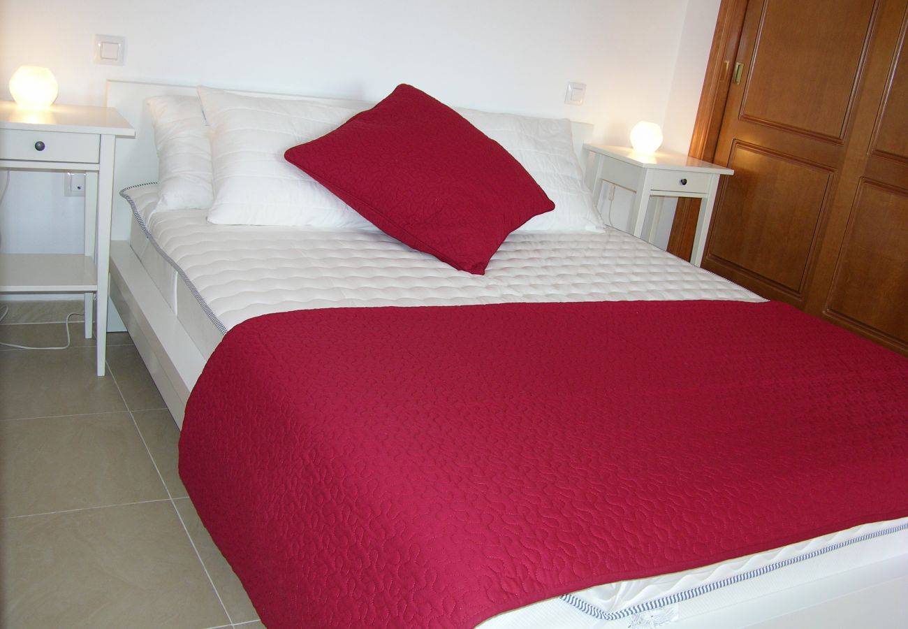 Apartamento em Mar de Cristal - Albatros Playa 3 - 2108