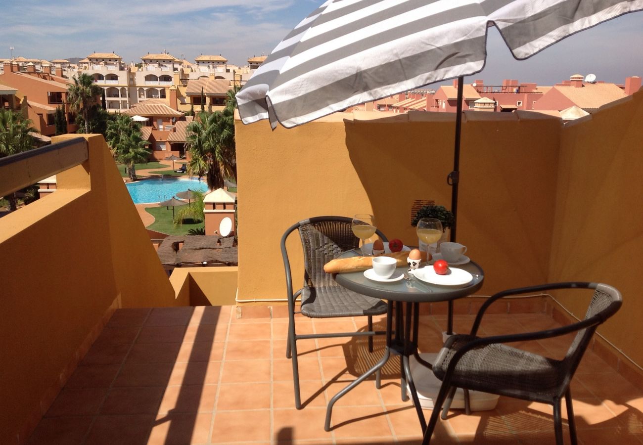 Apartamento em Mar de Cristal - Albatros Playa 3 - 2108