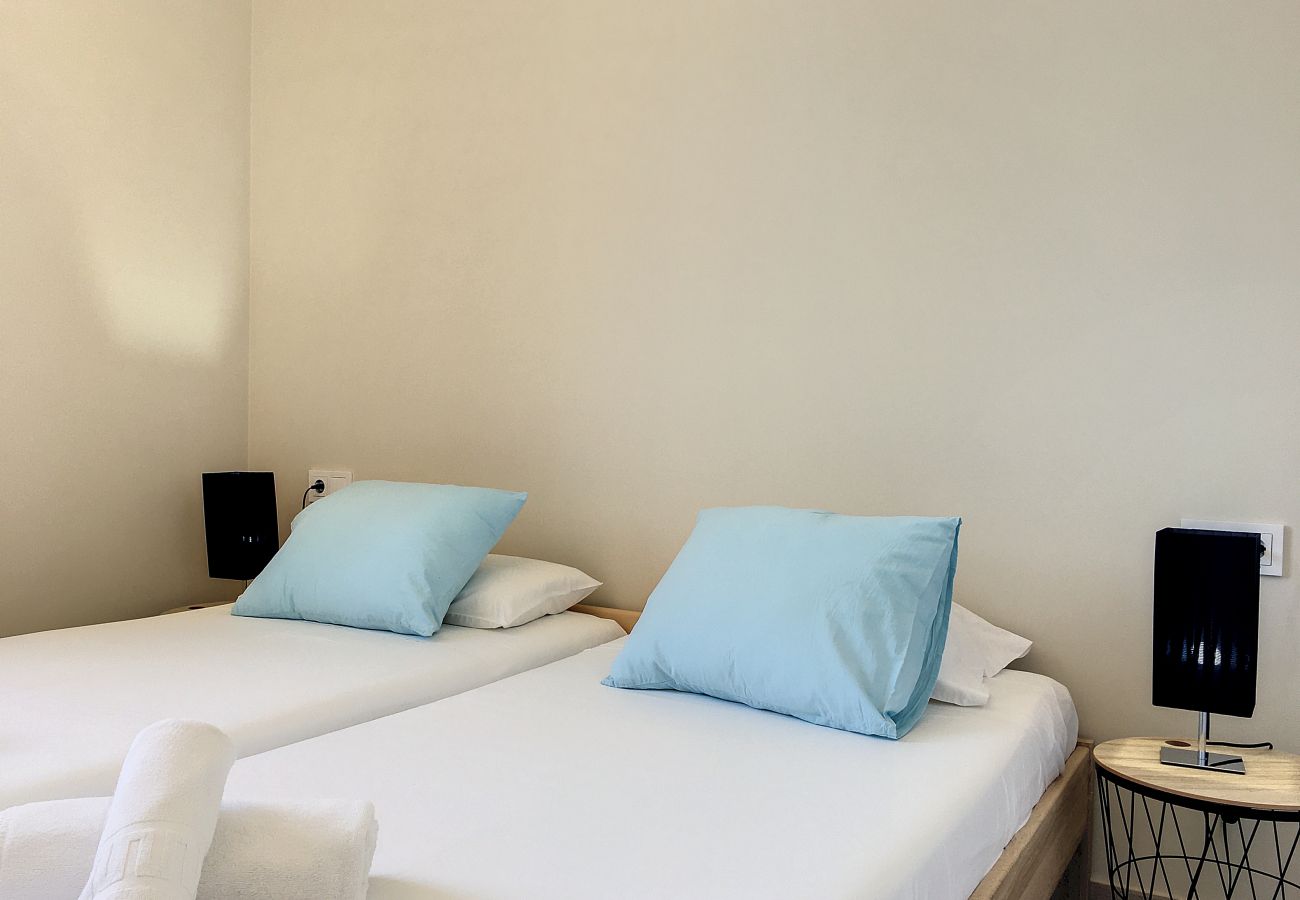 Apartamento em Mar de Cristal - Antilia Terrace Strelizia - 7309