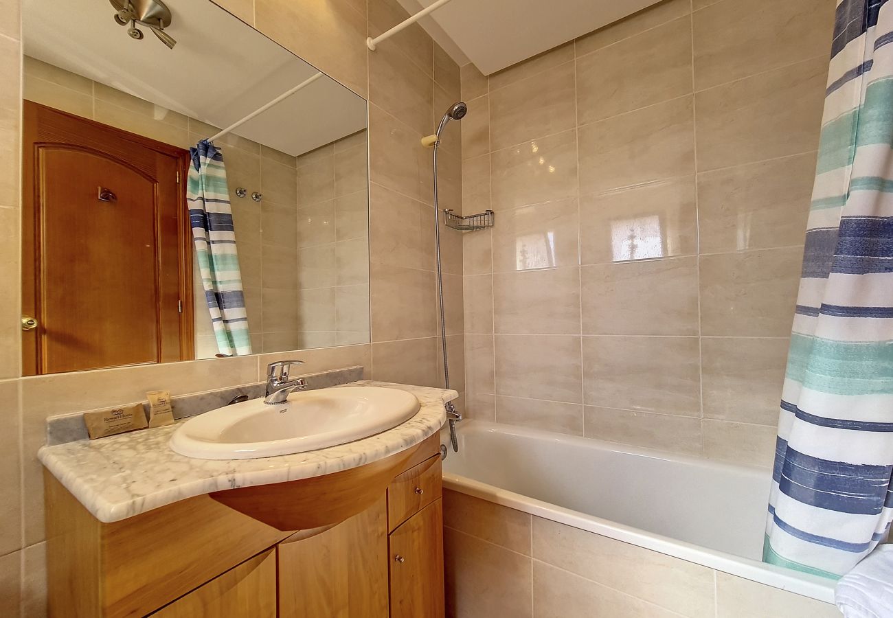 Apartamento em Mar de Cristal - Albatros Playa 2 - 2410