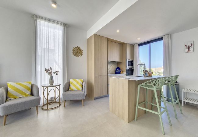 Apartamento em Mar de Cristal - The Gardens Apartment - 0610