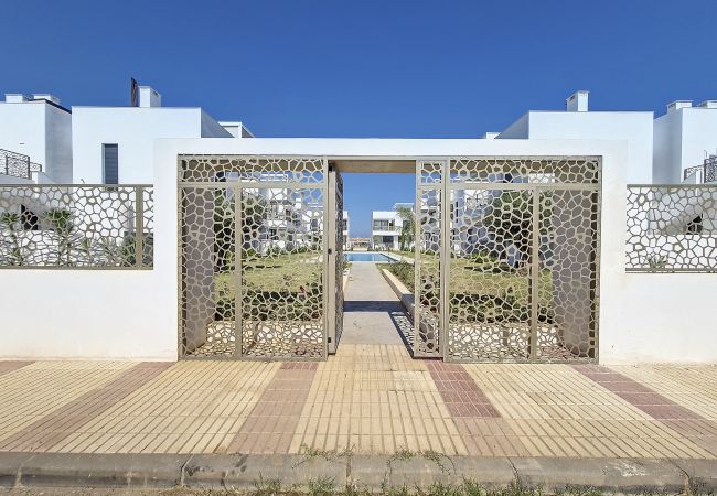 Apartamento em Mar de Cristal - The Gardens Apartment - 0610