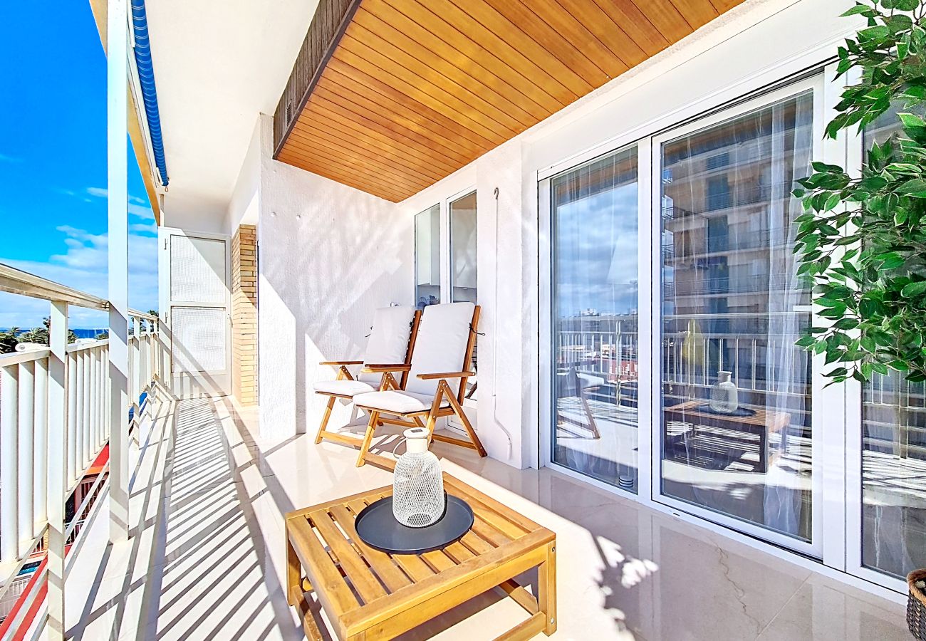 Apartamento de férias de um quarto em Mar de Cristal, perto da praia, com interiores elegantes.