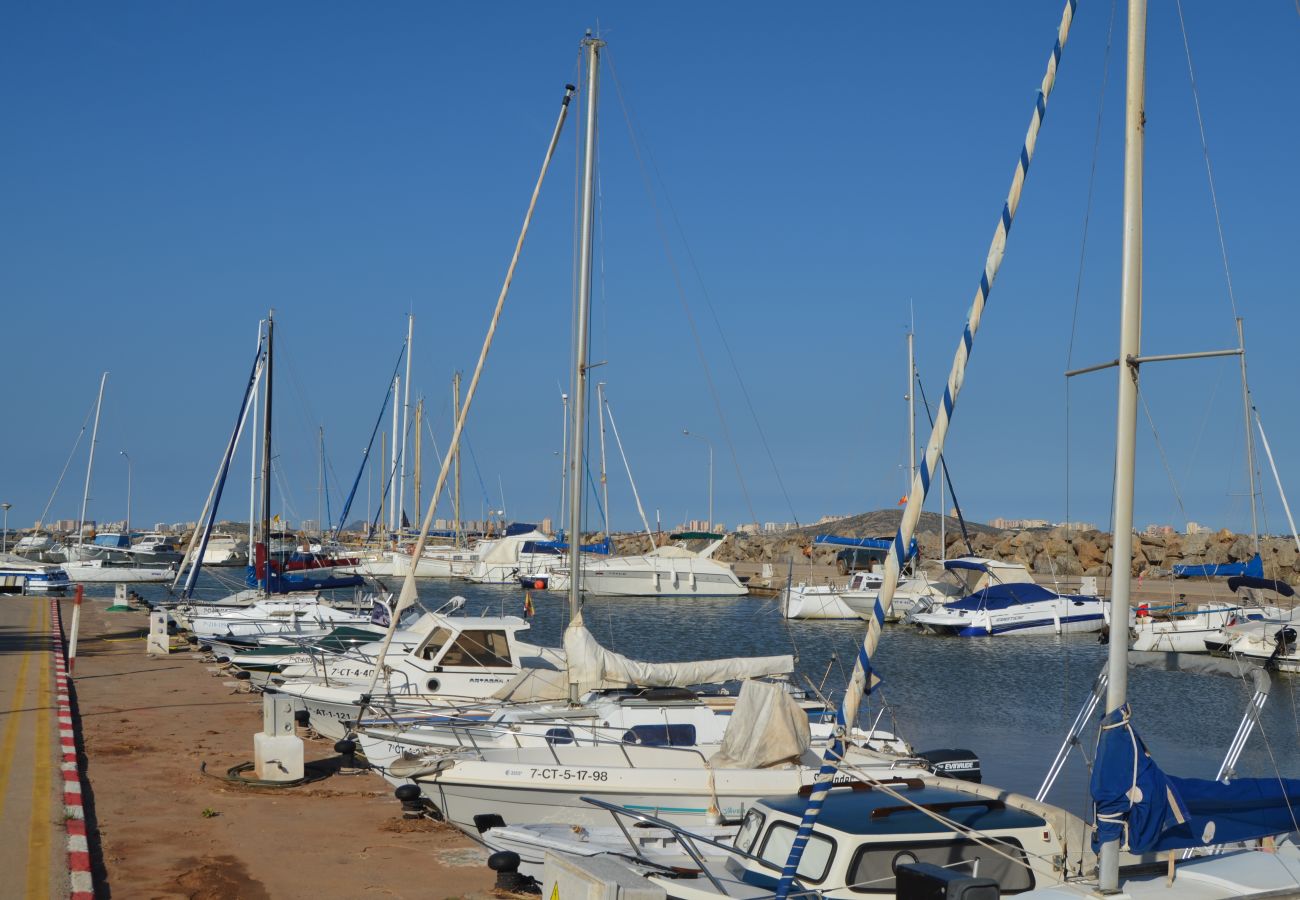 Marina in Mar de Cristal, restaurant, watersports on the Mar Menor  