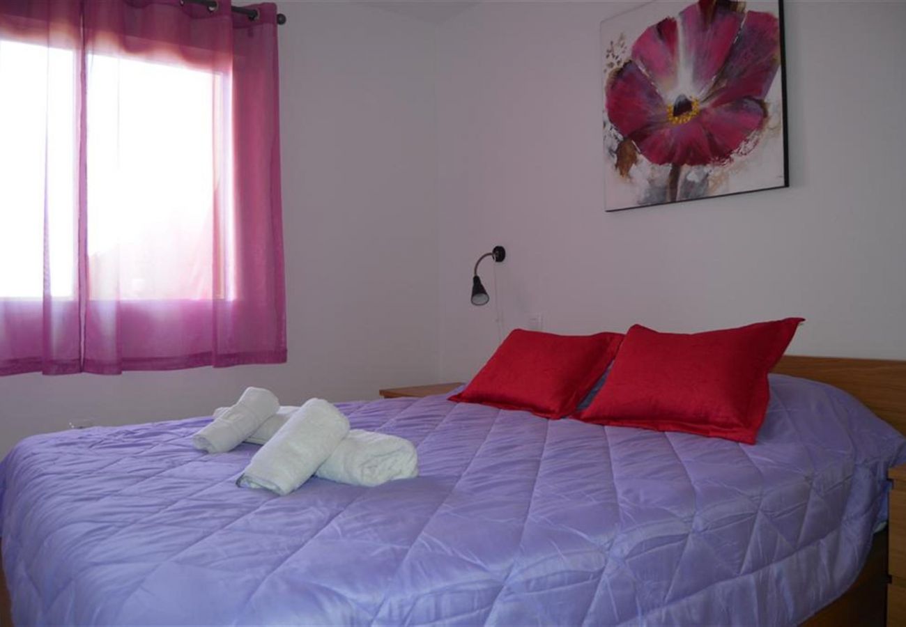 Double bed bedroom with nice interiors - Resort Choice