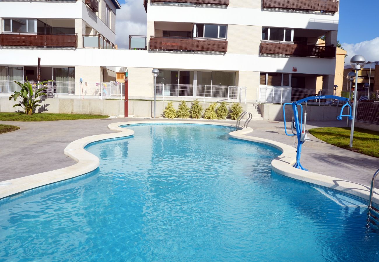 Beautiful Swimming Pool of Santiago de la Ribera Apartment