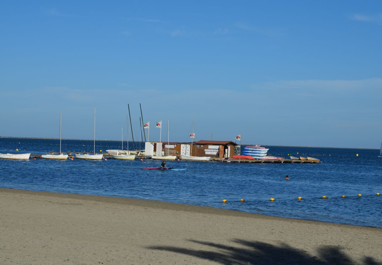 Santiago de la Ribera beach for relaxation and for enjoy