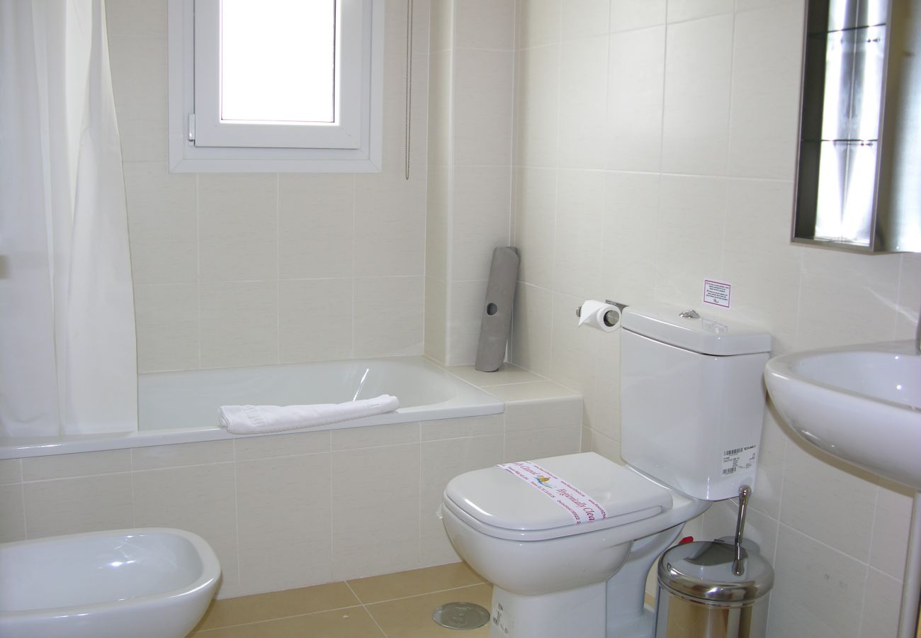 Nice bathroom of Las Terrazas de La Torre Golf apartment