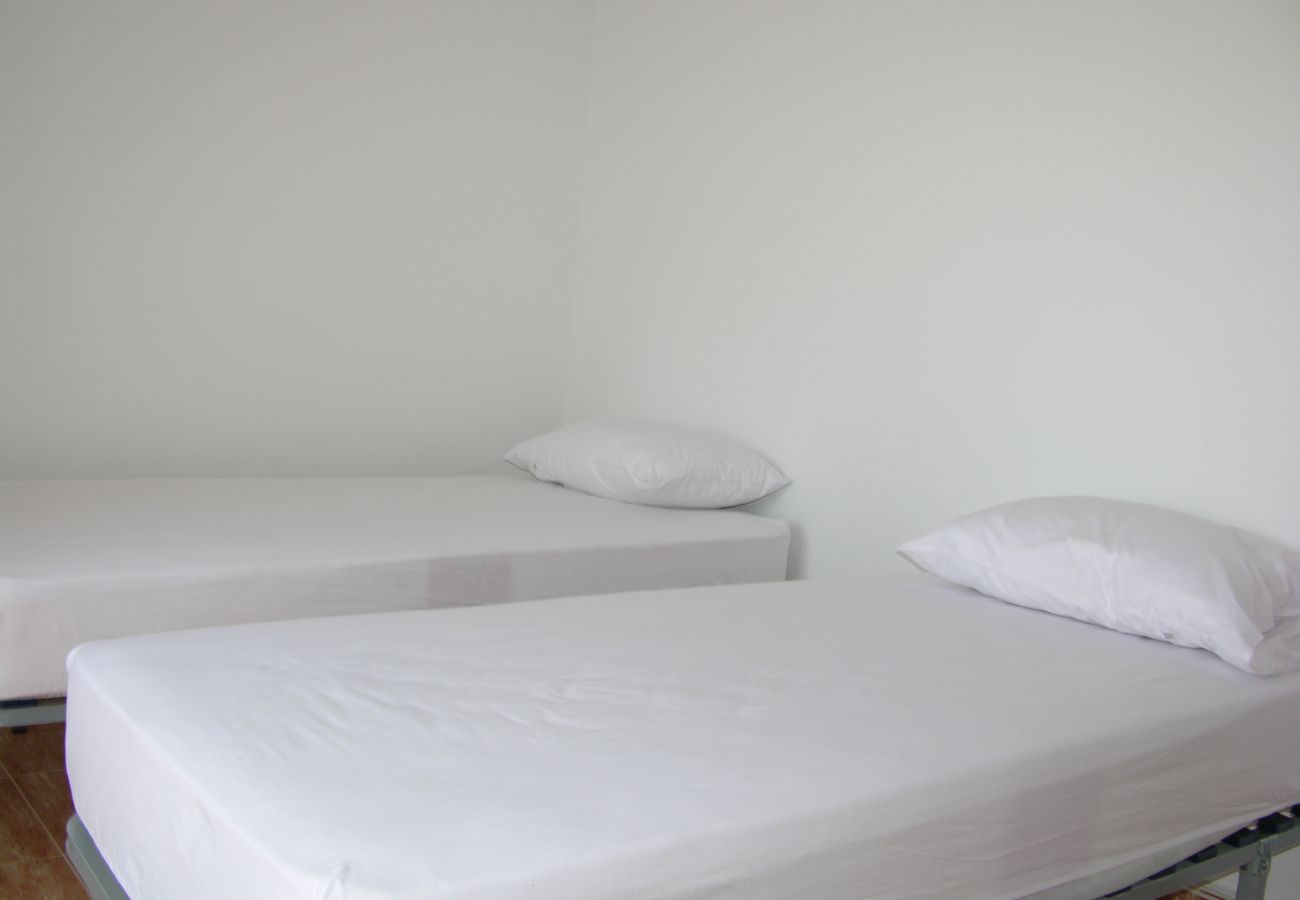 2 single bed bedroom - Resort Choice