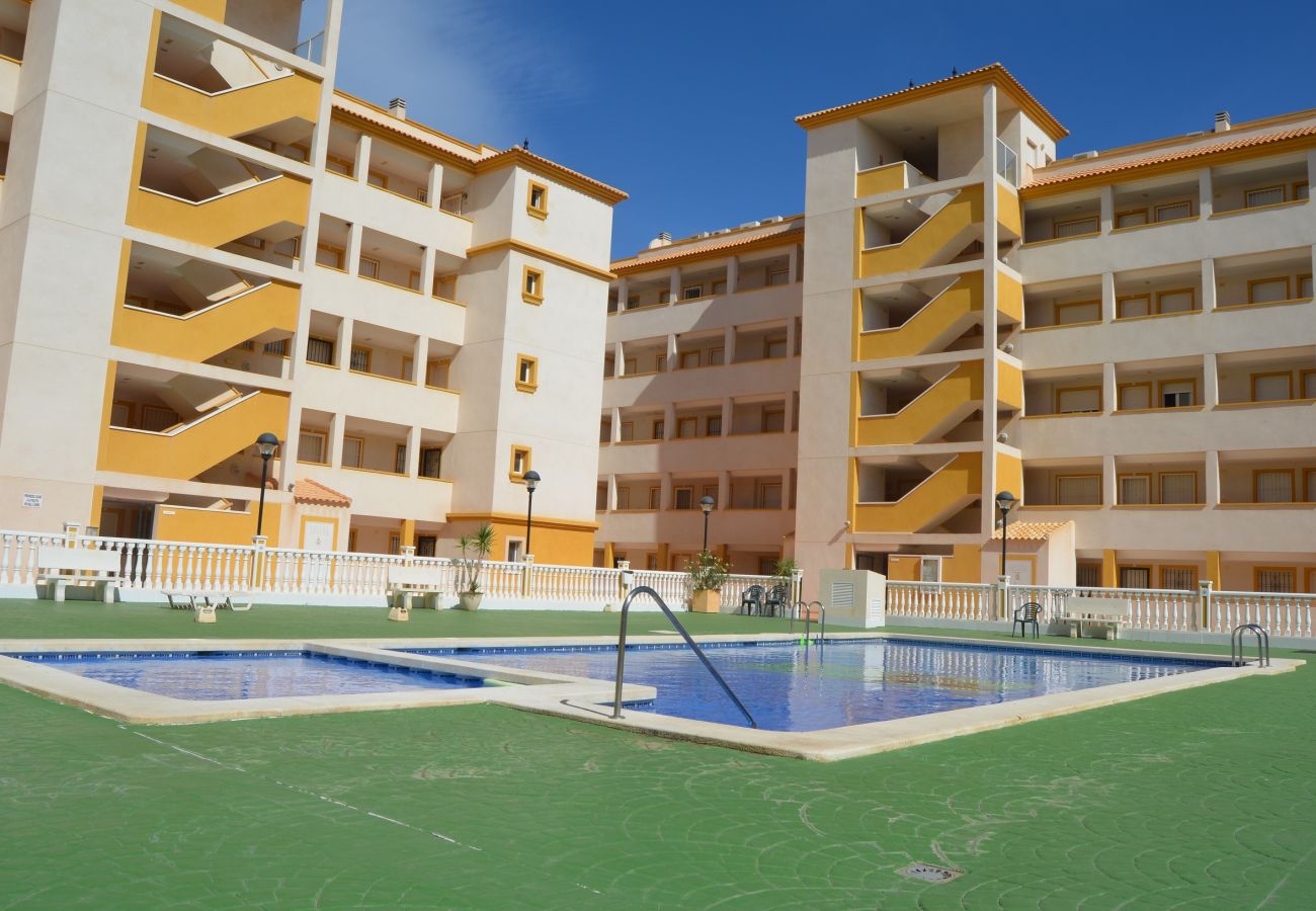 Beautiful Swimming Pool of Ribera Beach 3 Apartment