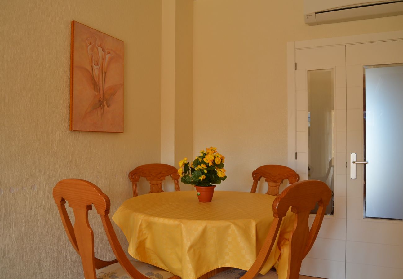 Beautiful Dining Room of Verdemar Apartment