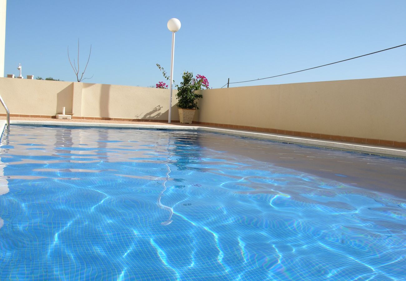 Large and clean communal pool in Villa Cristal 2 - Resort Choice