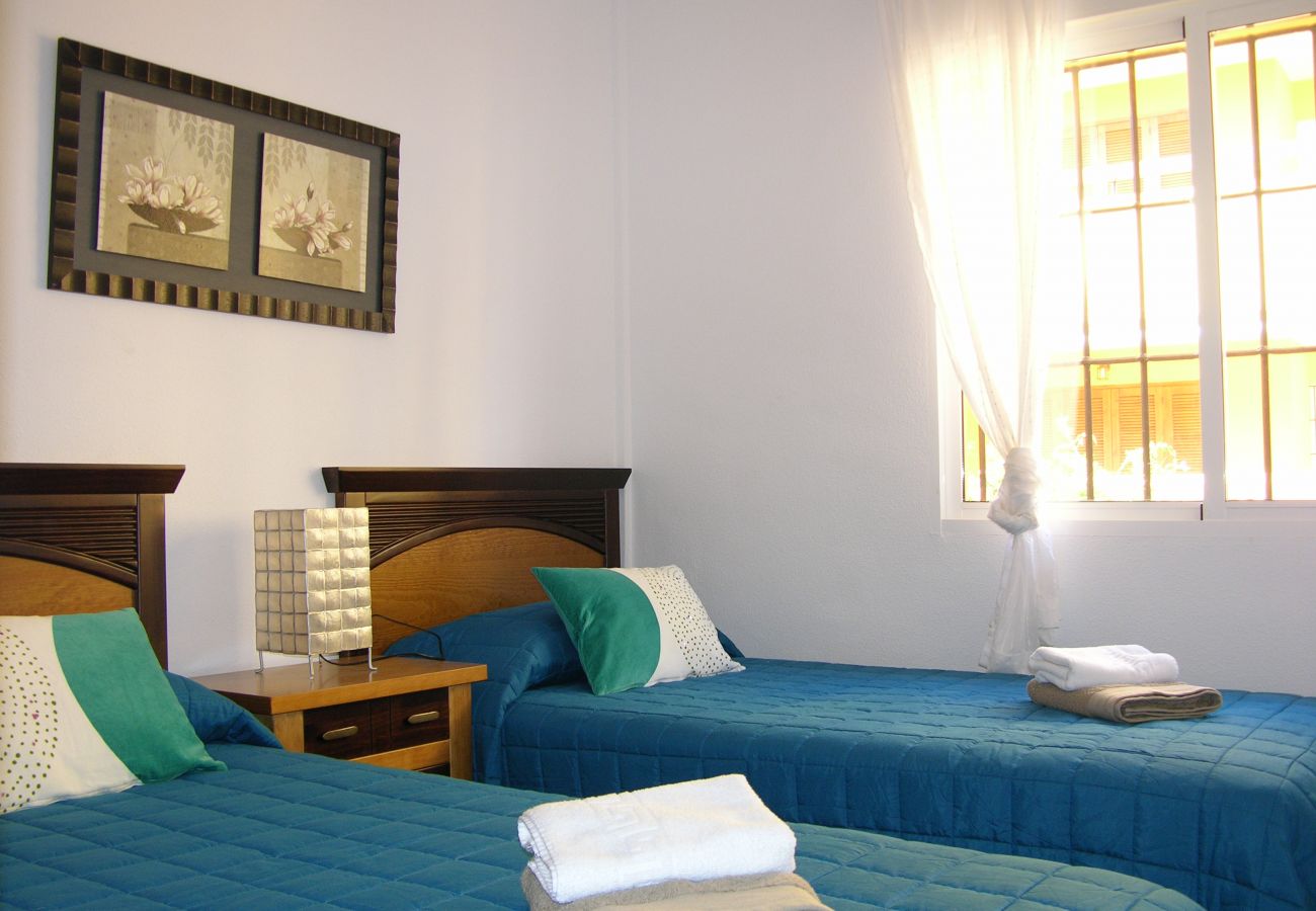 2 single bed bedroom very confortable - Resort Choice
