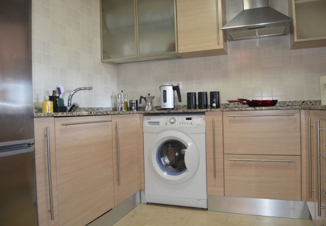 Well equipped kitchen in Buena Vista Apartment - Resort Choice