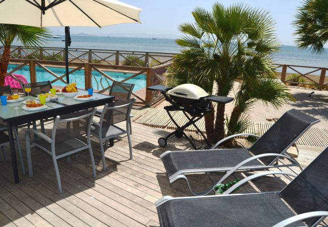 Terrace with well equipped sitting and relaxation area - Resort Choice
