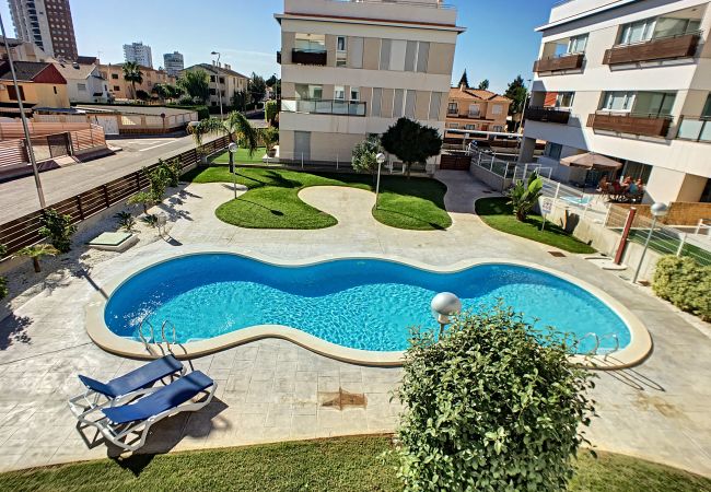 Luxurious apartment with beautiful views to the swimming pool