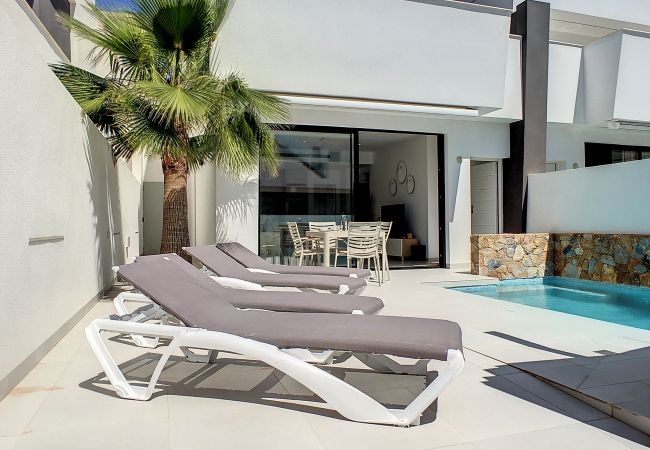 Villa in Santiago de la Ribera - Ribera Nature  Villa - 7209 Villa in Santiago de la Ribera - Ribera Nature  Villa - 7209