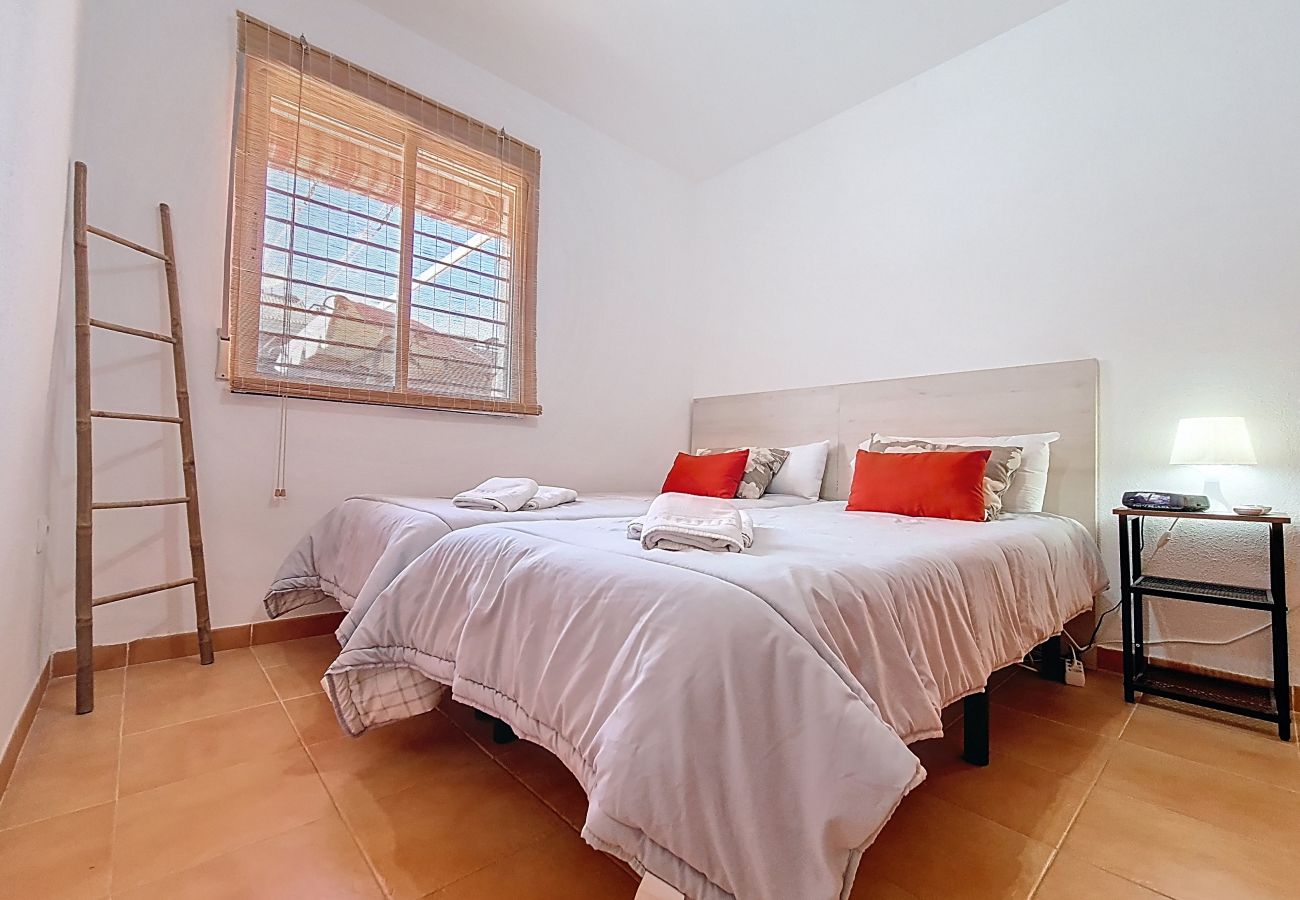 Apartment in Mar de Cristal - Albatros Playa 1 - 9609