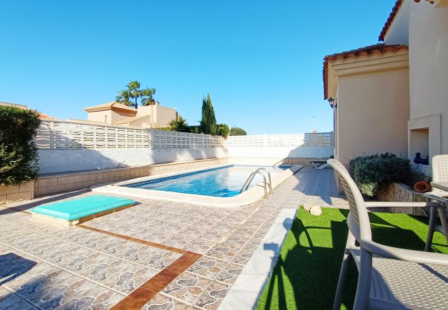 Вилла на Манга де Мар Менор / La Manga del Mar Menor - Veneziola Villa - 6509