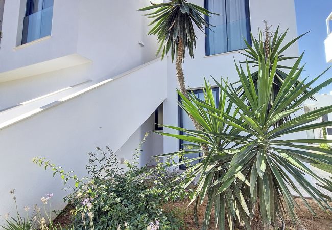 Апартаменты на Mar de Cristal - The Gardens Apartment - 0610 Апартаменты на Mar de Cristal - The Gardens Apartment - 0610