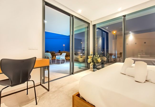 Вилла на El Carmoli - Casa Blanca - 3710 Вилла на El Carmoli - Casa Blanca - 3710